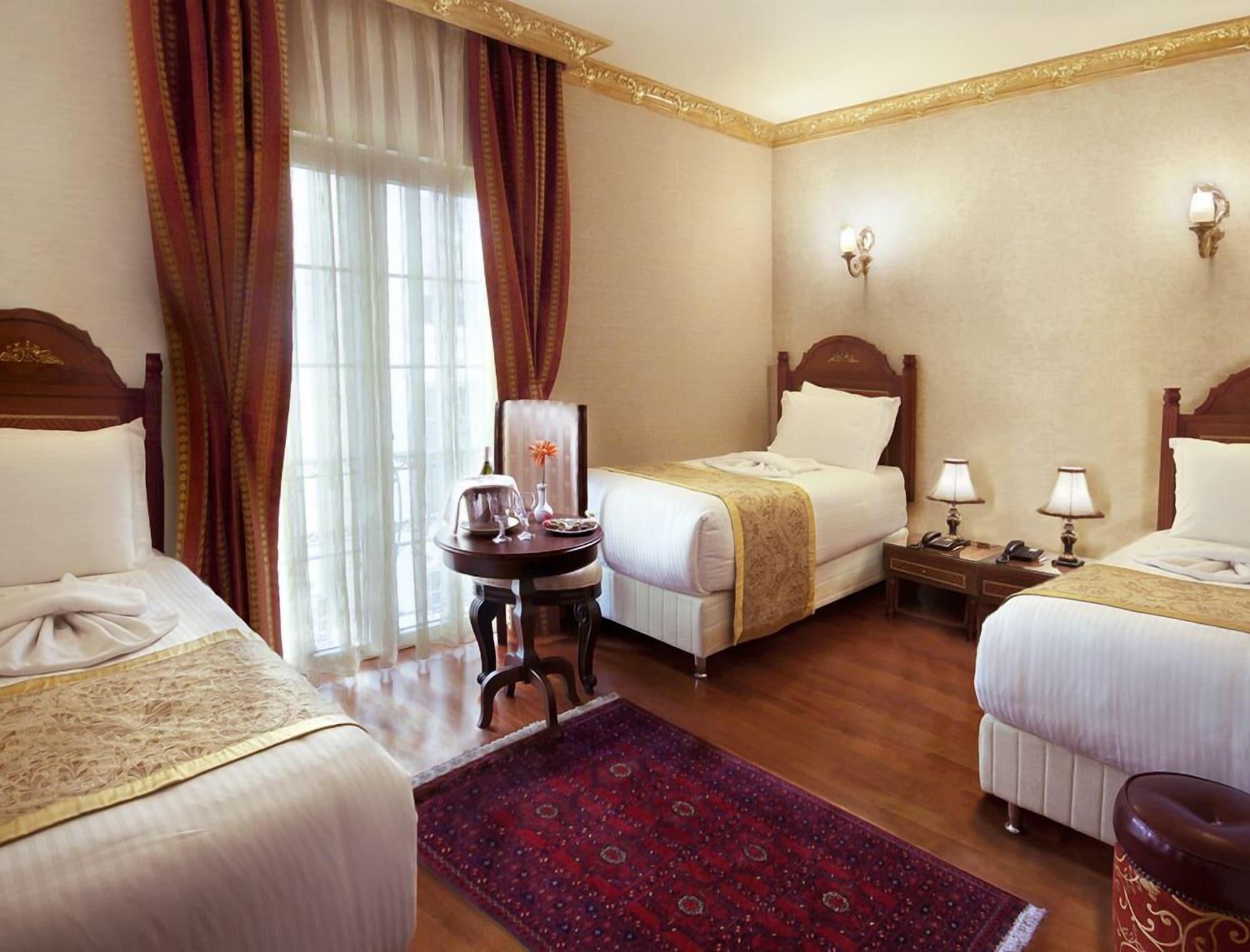 ホテル サファイア イスタンブール エクステリア 写真